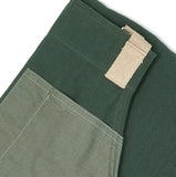 PEBBLE APRON - (Pine Green, เขียวเข้ม)