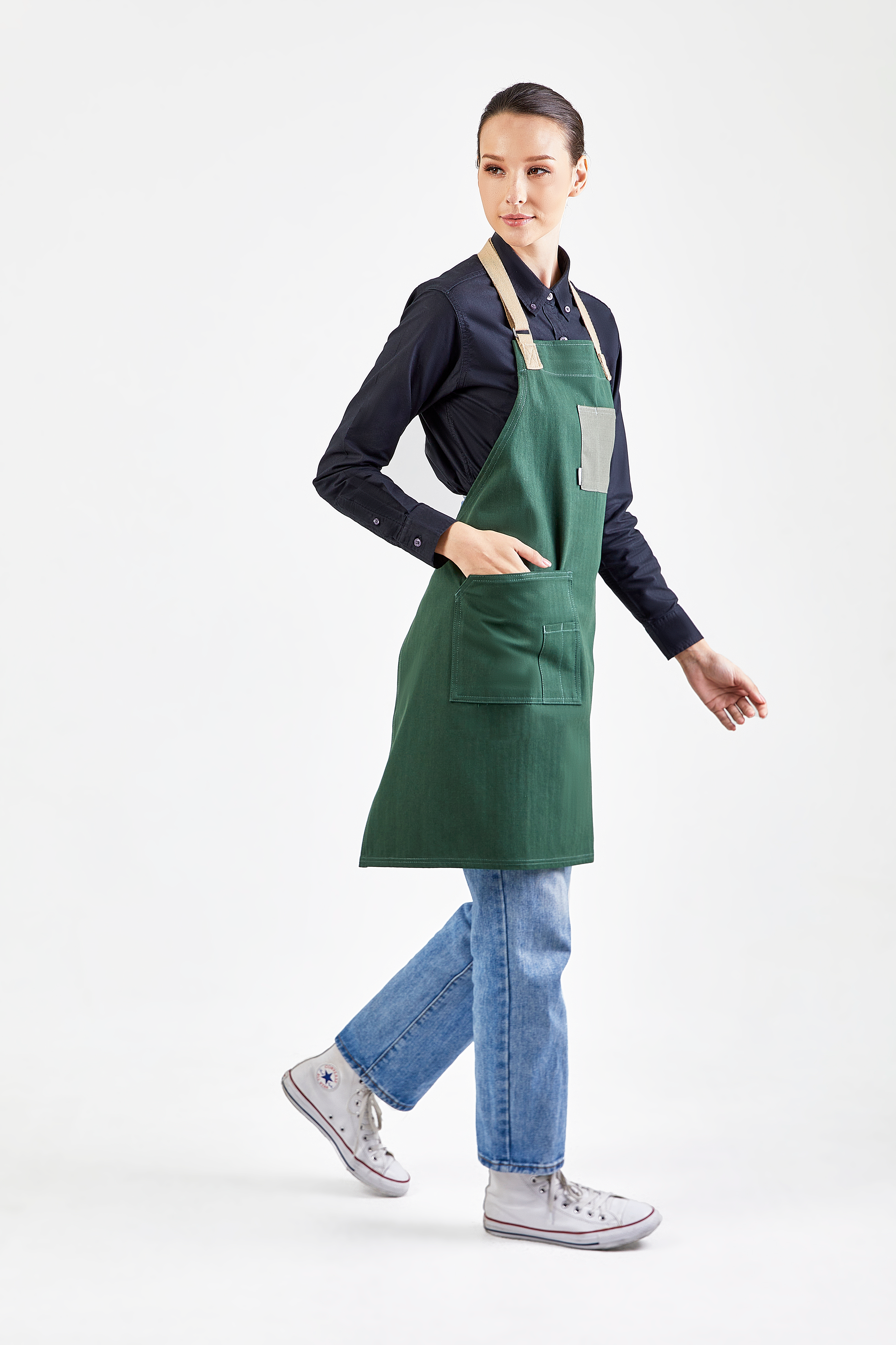 PEBBLE APRON - (Pine Green, เขียวเข้ม)