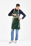 PEBBLE APRON - (Pine Green, เขียวเข้ม)