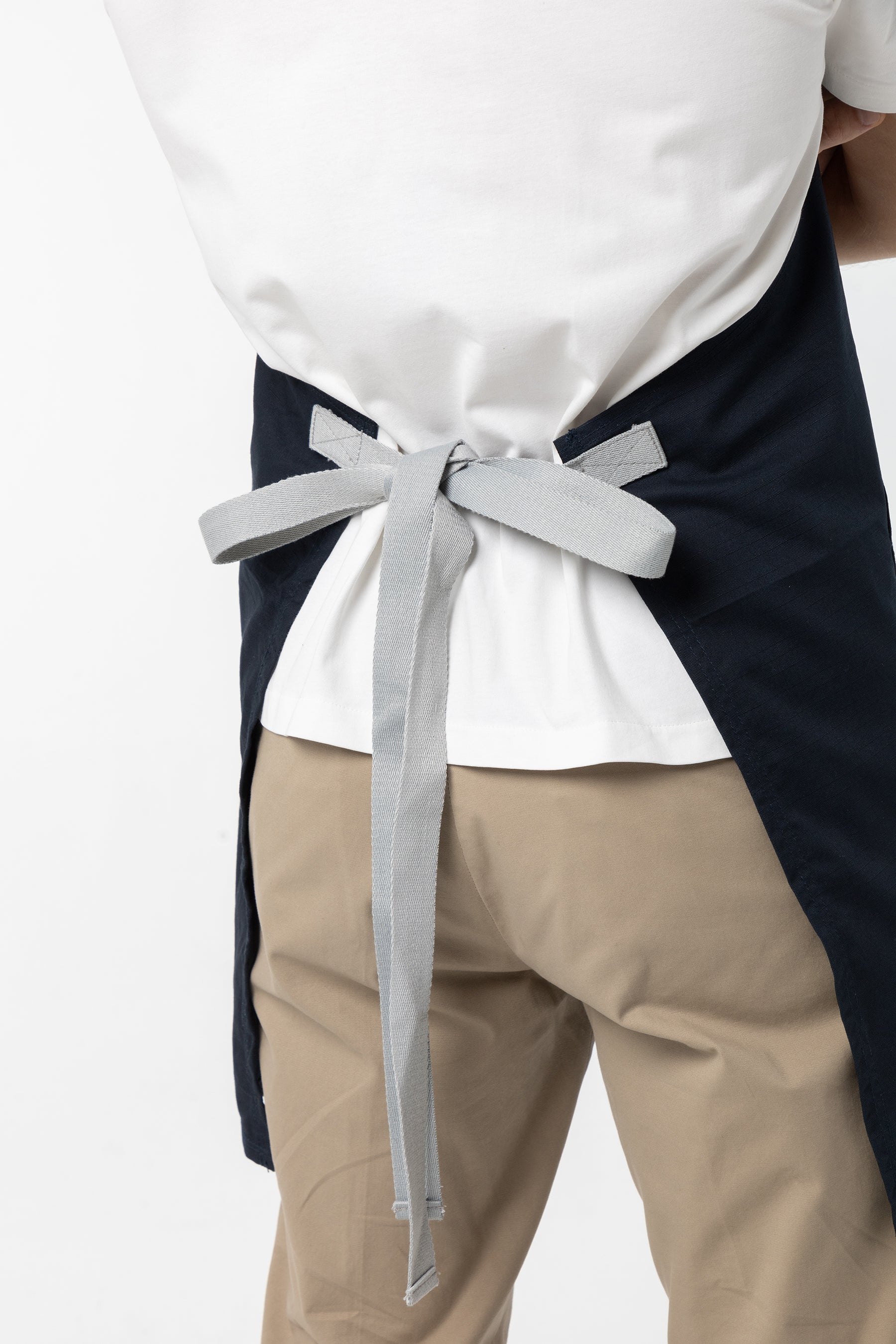 PEBBLE APRON - (Rocky Ripstop , น้ำเงินเข้ม )
