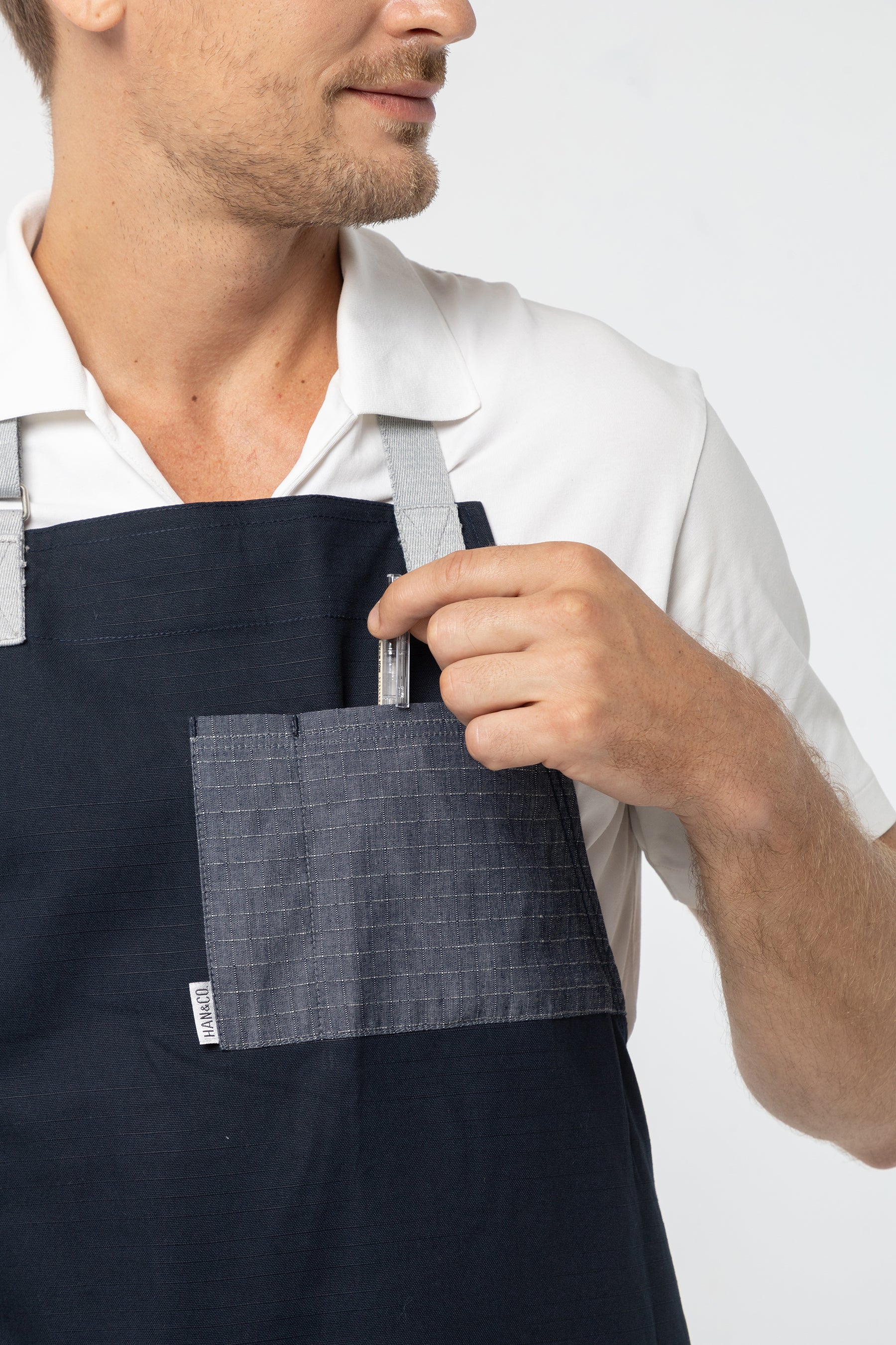 PEBBLE APRON - (Rocky Ripstop , น้ำเงินเข้ม )
