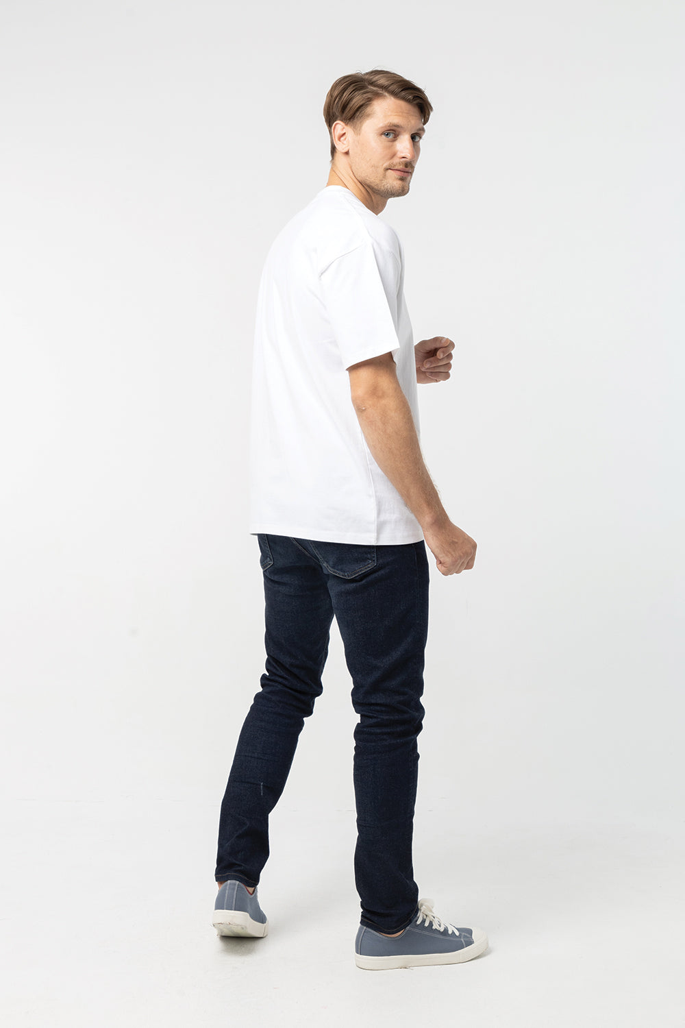 Oversize T-shirt เสื้อยืดโอเวอร์ไซส์ (White ขาว)