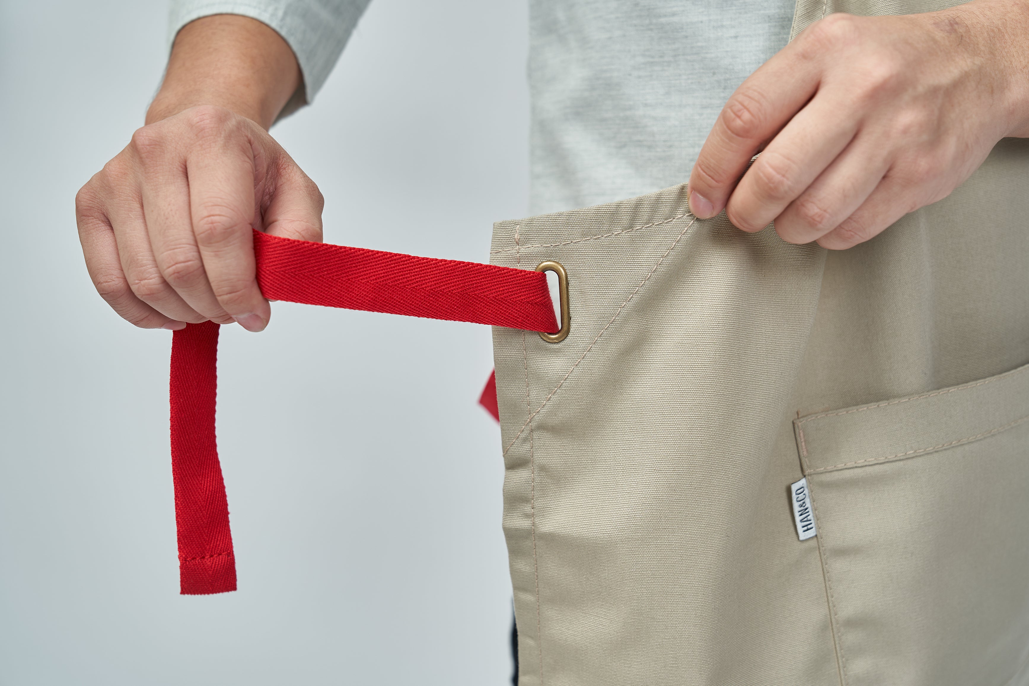 Motion Light Apron (Khaki, สีกากี)