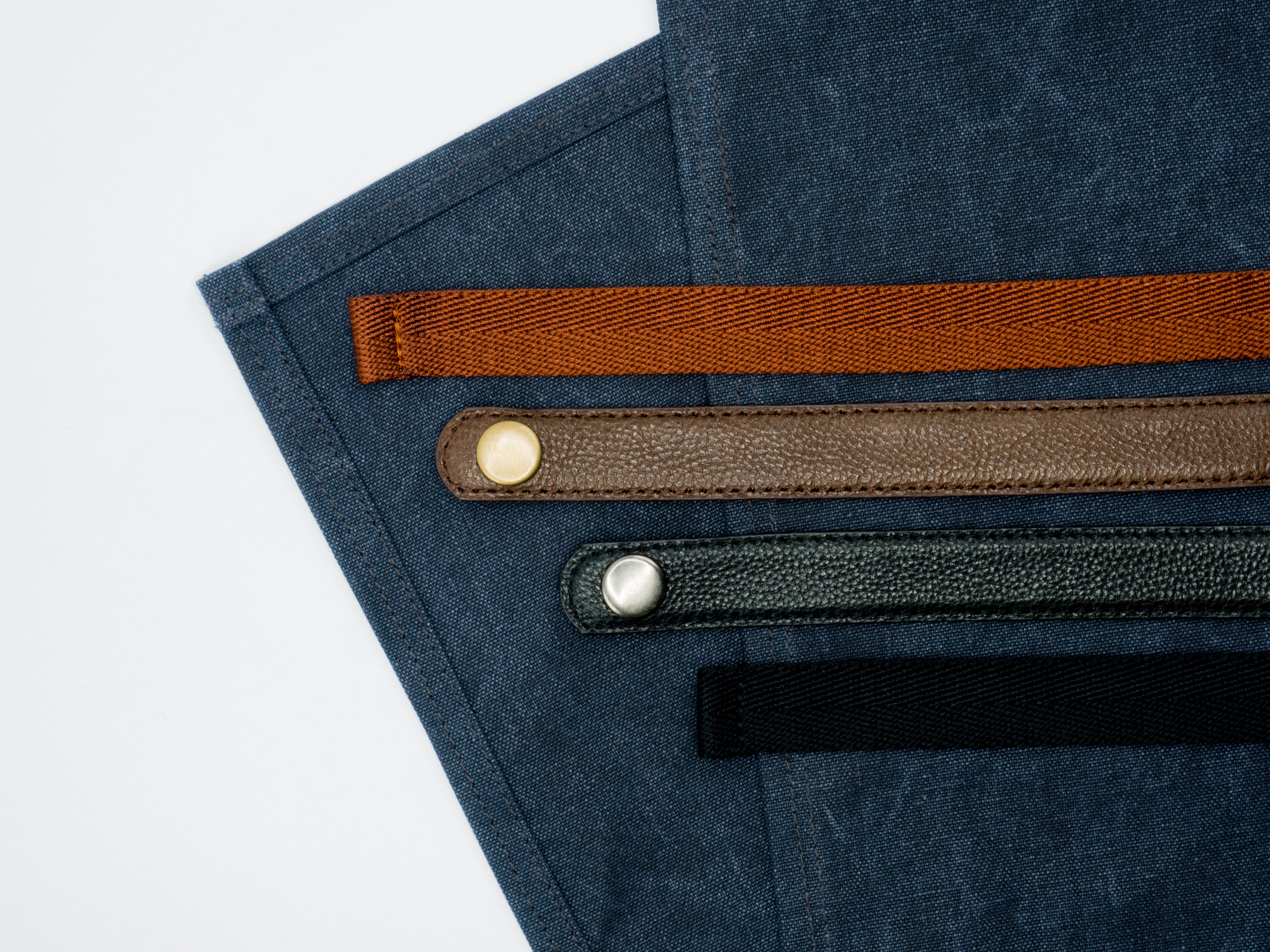 12C Cross Back Apron ผ้ากันเปื้อนสายไขว้หลัง (Charcoal Blue , น้ำเงินเข้ม)