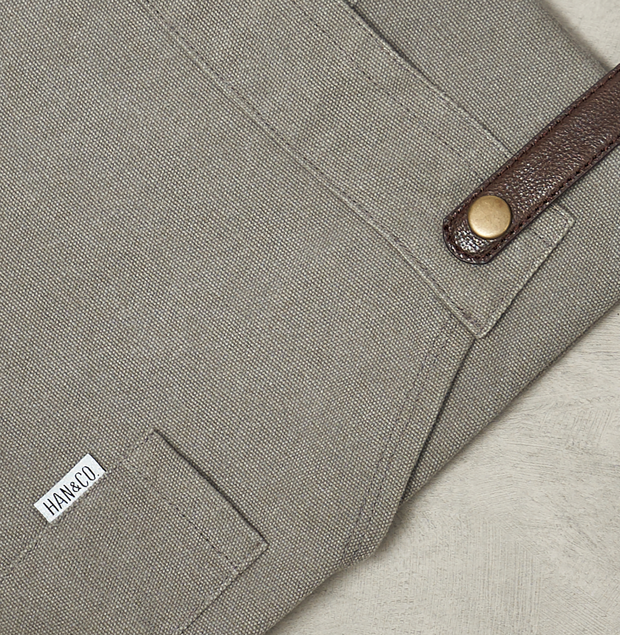 12C Cross Back Apron ผ้ากันเปื้อนสายไขว้หลัง (Grey, เทา)