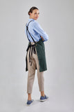 Motion Light Apron (Basil Green, เขียวเข้ม)