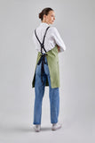 12C Cross Back Apron ผ้ากันเปื้อนสายไขว้หลัง (Grass Green, เขียวอ่อน)