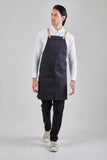 Motion Light Apron, ผ้ากันเปื้อน รุ่นMotion Lightสายไขว้หลัง (Charcoal Black, ดำชาร์โคล)