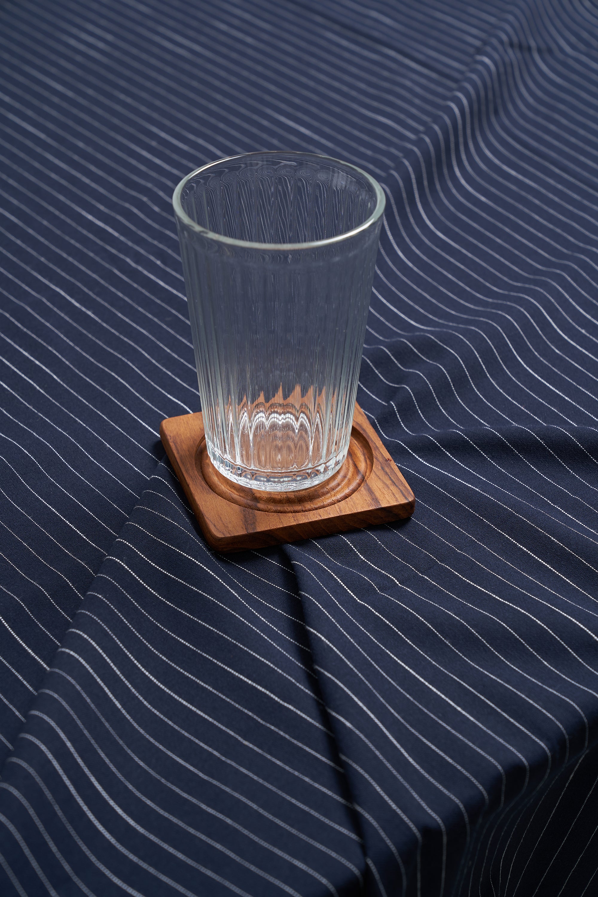 Han&Co. Table Cloth – Navy Dot ผ้าปูโต๊ะ ผ้าคลุมโต๊ะ สี Navy Dot HCTBC11